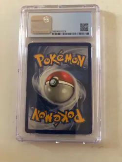 CGC Pokémon - Latias ex Pokemon (2003) EX Dragon #93/97 Holo CGC 8 NM/MINT - Image 3
