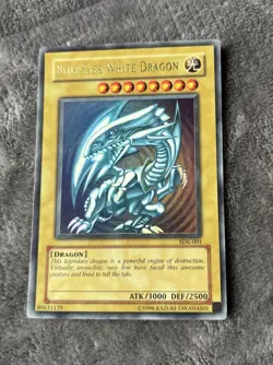 Yugioh Blue-Eyes White Dragon Ultra Rare Holo 1996 Yu-Gi-Oh! SDK-001 - Image 1