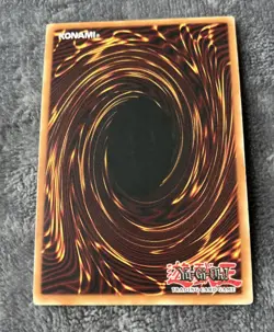 Yugioh Blue-Eyes White Dragon Ultra Rare Holo 1996 Yu-Gi-Oh! SDK-001 - Image 8