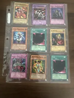 Yu-Gi-Oh Card Lot Blue-Eyes Red-Eyes Dark Magician Exodia Toon 140+ Cards - Image 10
