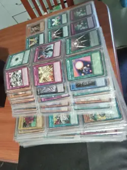 Enormous Collection of 1000+ Vintage Yu-Gi-Oh! Cards – Minimal Duplicates! - Image 2
