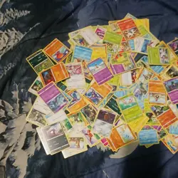 Pokemon Cards box hundreds of  cards (1995 VINTAGE - 2024)  holos and regular - Image 12