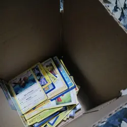 Pokemon Cards box hundreds of  cards (1995 VINTAGE - 2024)  holos and regular - Image 2