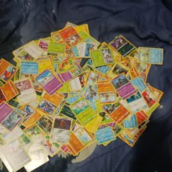 Pokemon Cards box hundreds of  cards (1995 VINTAGE - 2024)  holos and regular - Image 6