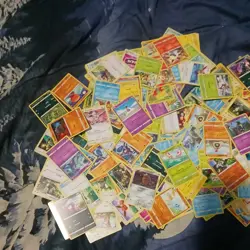 Pokemon Cards box hundreds of  cards (1995 VINTAGE - 2024)  holos and regular - Image 7