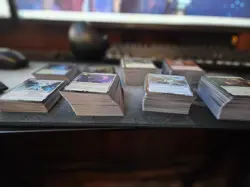 Lot of ~635 Magic: The Gathering Final Fantasy Common & Uncommon bulk MTG + Box - Image 7