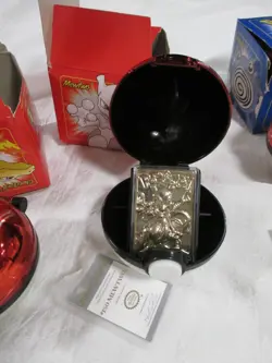 Pokemon Cards 23K Gold Plated 4 Mixed Lot red & blue used + sealed PokÃ©mon Coins - Image 17