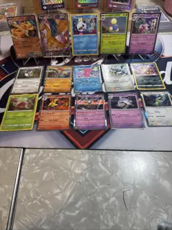 Pokémon 47 Card Holo, Reverse Holo Lot Charizard Pokemon See Pics - Image 1