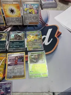 Pokémon 47 Card Holo, Reverse Holo Lot Charizard Pokemon See Pics - Image 10
