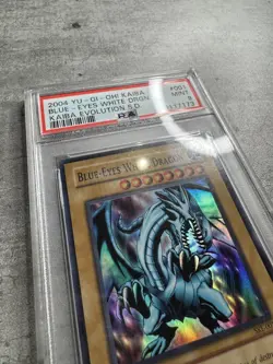 Yugioh Card Blue-Eyes White Dragon Super Rare PSA 9 Mint, Kaiba SKE-001 2004 (1) - Image 6