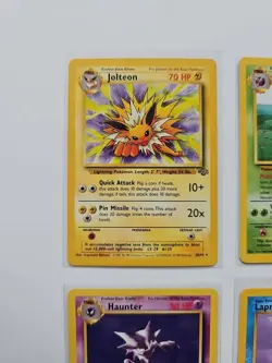 Pokemon TCG Vintage WOTC Jungle Rare Jolteon Venomoth Card Lot - Image 2