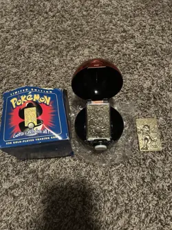 Pokemon Limited Edition 23k Gold-Plated Trading Card Charizard & Mewtwo - Image 1