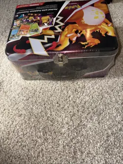 Pokemon TCG 2020 Spring Collector's Chest Lunch Box Tin Sword & Shield SEALED - Image 10