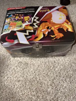 Pokemon TCG 2020 Spring Collector's Chest Lunch Box Tin Sword & Shield SEALED - Image 9