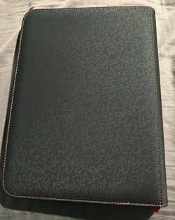 USED Pokemon Center TCG: Scorching Charizard Premium Zip Binder | x20 9-pockets - Image 6