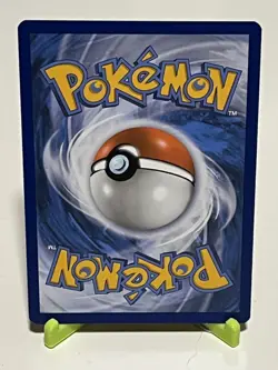 Pokemon Charizard 025/185 Vivid Voltage Reverse Holo NM Condition - Image 2