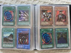 Vintage Japanese Yugioh Binder Collection Exodia +  Blue Eyes Dragon Played!! - Image 8
