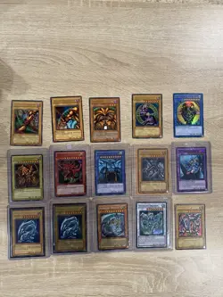 Yugioh Cards 5 Holo Mystery Lot with Bonus Gift! - Image 1