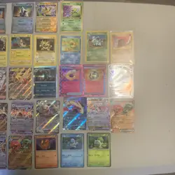 Pokémon Lot Of 32 Cards Various Series. Holos, Poké Ball And Vintage - Image 7