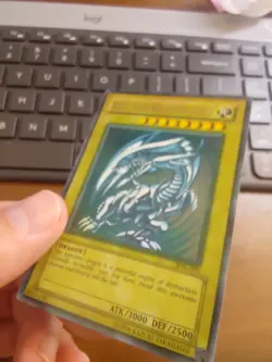 Yugioh BLUE EYES WHITE DRAGON ULTRA RARE SDK-001 MP Faded Misprint - Image 14