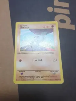 Machop Pokémon Card 52/102 1st Edition Shadowless Base Set LP - Image 1