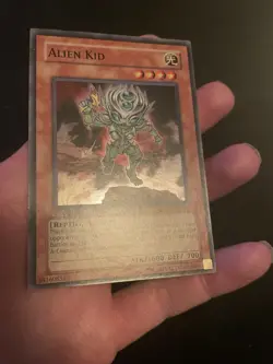 Yugioh Alien Kid CRMS-EN084 Super Rare 1st Ed LP B - Image 4