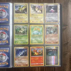 Pokemon Platinum Trading Card Game TCG 10-Sleeve Binder W/ 73 Holographic Cards - Image 9