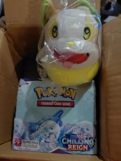 Pokemon TCG: Chilling Reign Booster Display Box - SEALED -36 Free yamper plushie - Image 1