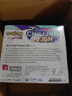 Pokemon TCG: Chilling Reign Booster Display Box - SEALED -36 Free yamper plushie - Image 4