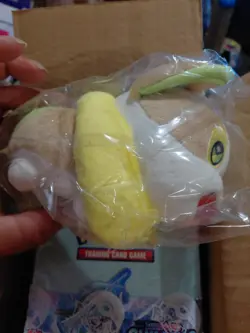 Pokemon TCG: Chilling Reign Booster Display Box - SEALED -36 Free yamper plushie - Image 8