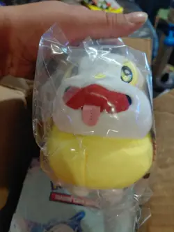 Pokemon TCG: Chilling Reign Booster Display Box - SEALED -36 Free yamper plushie - Image 9