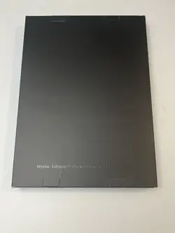 Ultra PRO Magic: The Gathering Mythic Edition 9-Pocket Zippered Card Binder - Image 2