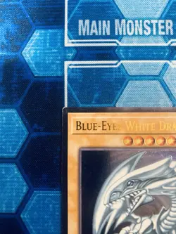 Blue-Eyes White Dragon - OP28-EN001 - Near Mint NM - Ultimate Rare - Unlimited - Image 3