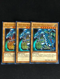 YUGIOH BLUE-EYES WHITE DRAGON SDBE-EN001 1ST ULTRA HP/CREASES X3 - Image 2