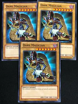 YUGIOH DARK MAGICIAN YSYR-EN001 COMMON X3 (NM) - Image 1