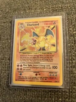 PokÃ©mon TCG Charizard Base Set Holo Unlimited Rare Card 4/102 1995 - Image 1