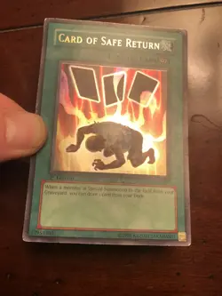 Yugioh Card of Safe Return (LON-029) Ultra Rare, 1st Edition NA English Vintage - Image 6