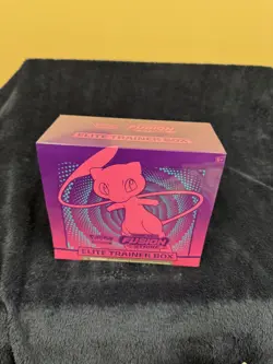 Pokemon SWSH08: Fusion Strike ETB! Elite Trainer Box! Brand New Factory Sealed! - Image 4