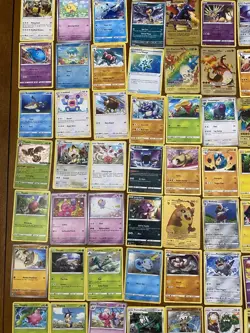 Huge Lot of 132 Pokémon Cards Some May Be Rare Inc Gold Charizards - Image 6