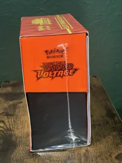 Pokémon TCG: Sword & Shield - Vivid Voltage Elite Trainer Box ETB - New Sealed - Image 6