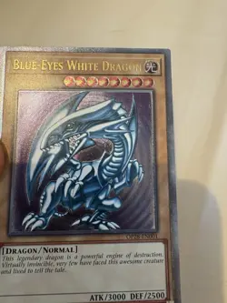 Yugioh OP28-EN001 Blue-Eyes White Dragon Ultimate Rare Euro NM purple cleanest - Image 8
