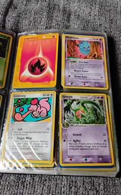 Vintage 2002 Konami Yu-Gi-Oh 20 Page Card Book Binder. With 160 Pokémon Cards - Image 7