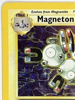 Magneton MP 1st Edition Fossil 11/62 Pokemon TCG Holo - Image 3