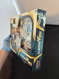 POKEMON TCG GLACEON V STAR Special Collection Box | Factory Sealed NEW. - Image 2
