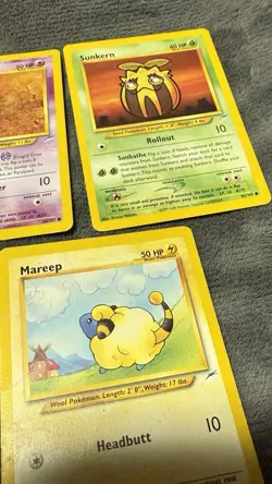 32 Mixed Vintage Pokémon Card Lot Base Set 2, Neo Destiny, Neo Discovery WOTC - Image 9