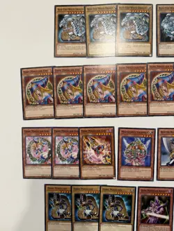 Yugioh Collection Lot Blues Eyes White Dragon & Dark Magician Yugioh Cards LP-NM - Image 2