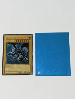 Yugioh Red-Eyes B Dragon LOB-070 Ultra Rare Holographic Holo Card - Image 2
