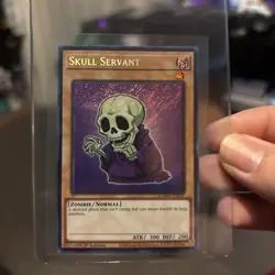 Yugioh! 1x Skull Servant Chibi Artwork BLMM-EN002 Secret Rare 1st Ed NM - Image 1