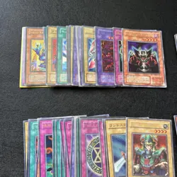 Yu-Gi-Oh! Early 2nd Gen Super Rare+ Holo Card Lot 100+ Pcs Japanese LP/MP - Image 2