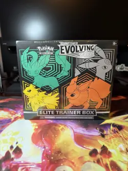 Pokémon TCG Sword & Shield Evolving Skies Elite Trainer Box ETB Factory Sealed - Image 5